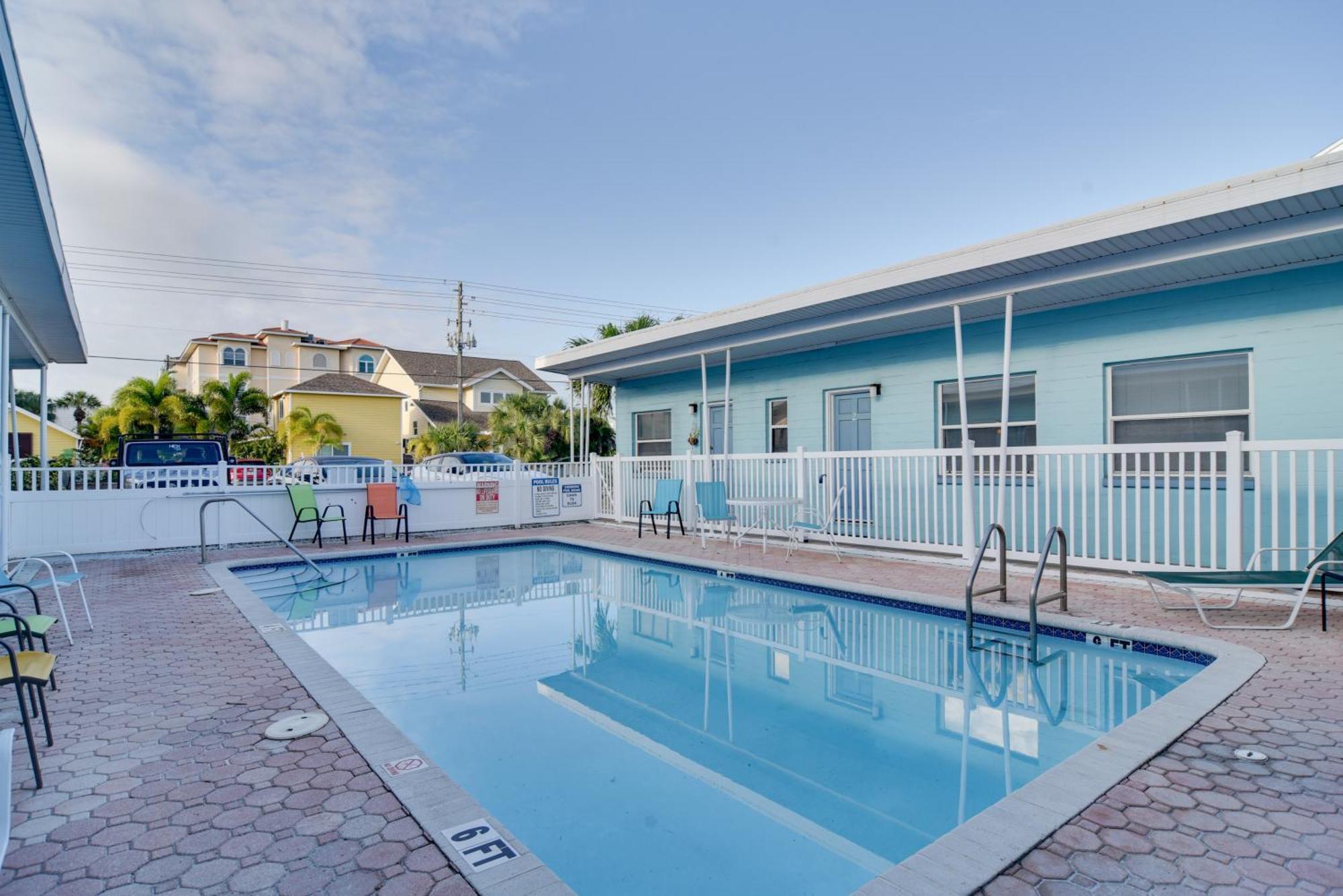 Condo With Community Pool - Walk To Madeira Beach! سانت بيتي بيتش المظهر الخارجي الصورة