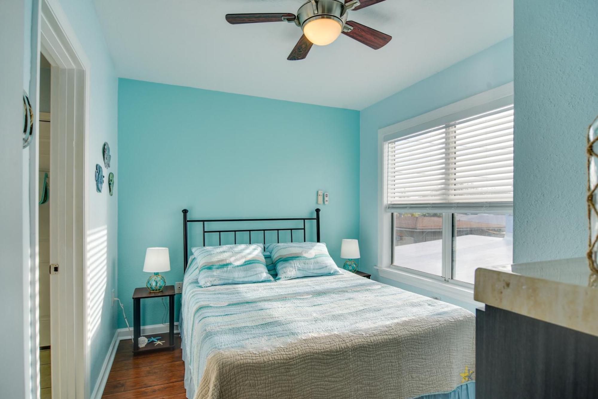 Condo With Community Pool - Walk To Madeira Beach! سانت بيتي بيتش المظهر الخارجي الصورة
