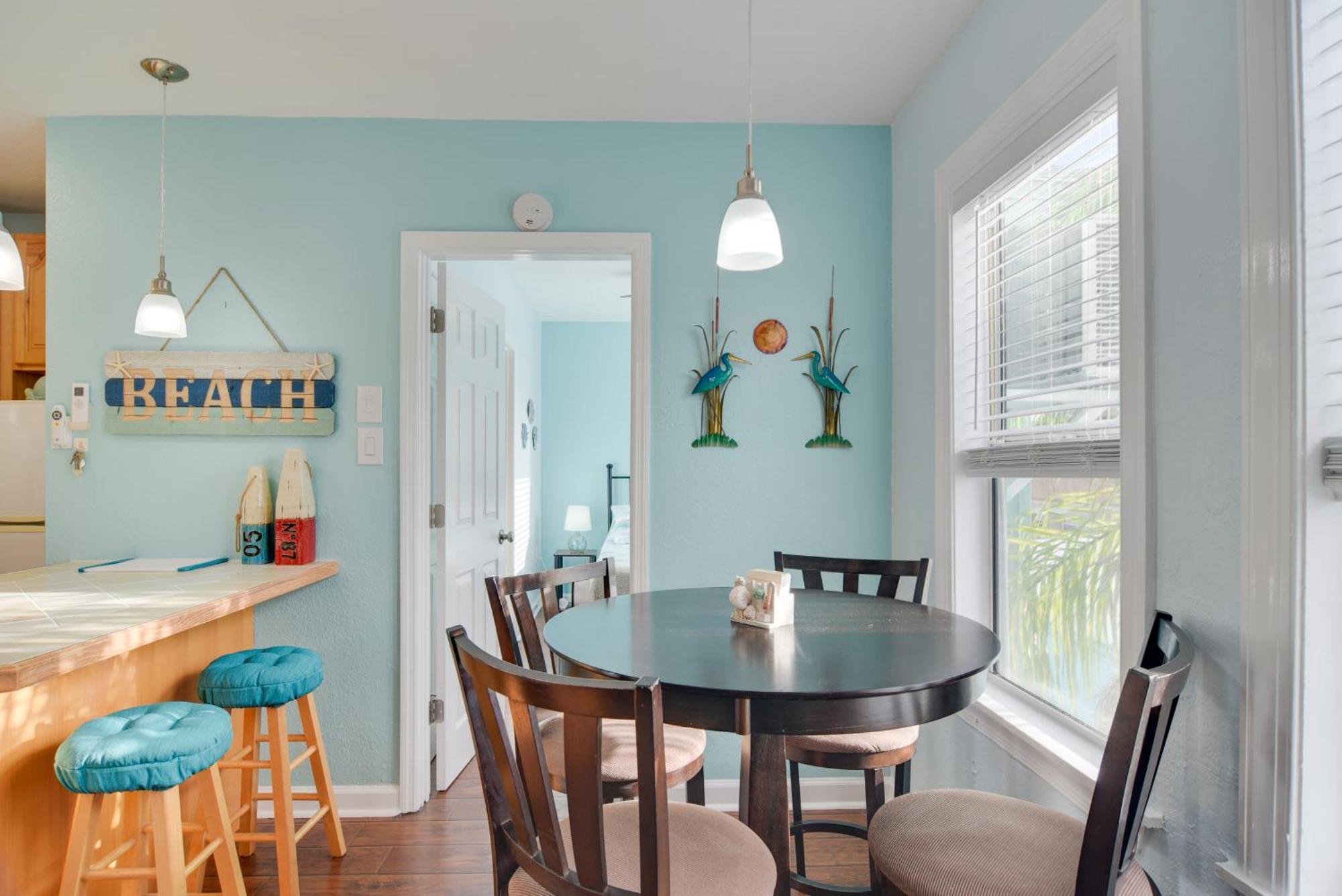 Condo With Community Pool - Walk To Madeira Beach! سانت بيتي بيتش المظهر الخارجي الصورة