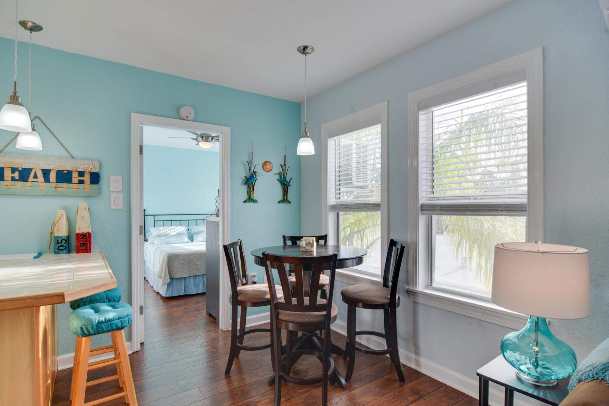 Condo With Community Pool - Walk To Madeira Beach! سانت بيتي بيتش المظهر الخارجي الصورة